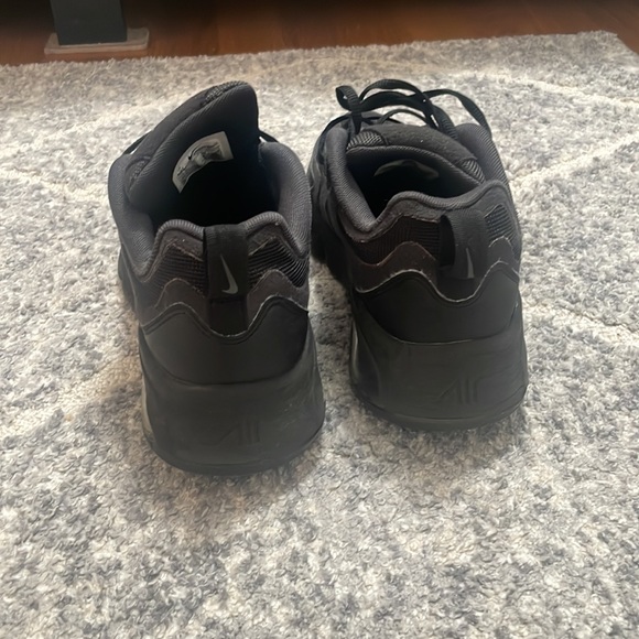 Nike Airmax 200s - Picture 5 of 5